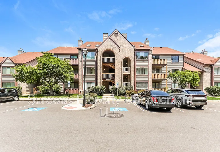 4607 Aberdeen Dr — Photo 1