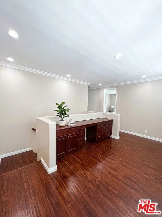 4 bed, 3.5 bath, 2271 sqft, $4,500 — Photo 4