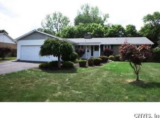 4921 Driftwood Dr, Liverpool, NY 13088