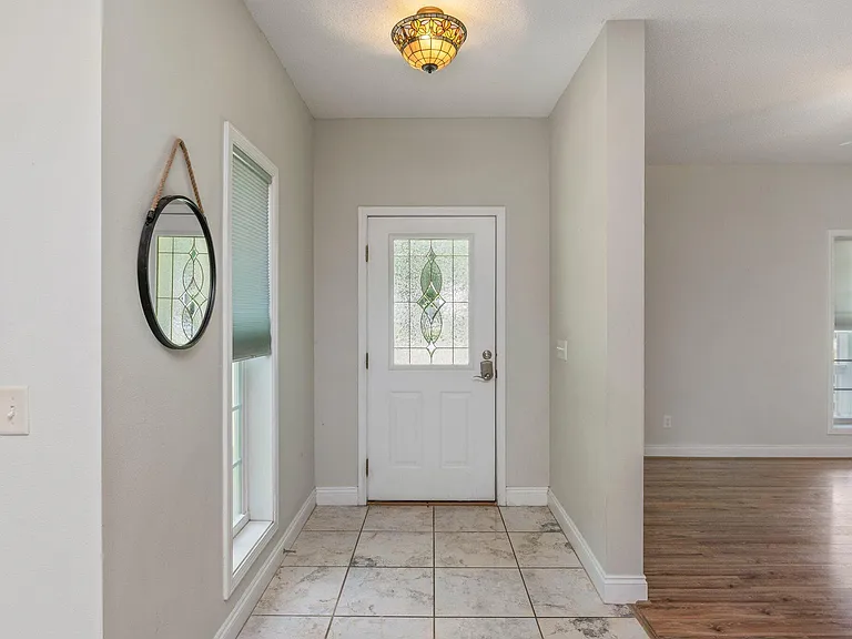 322 Crescent Dr — Photo 25