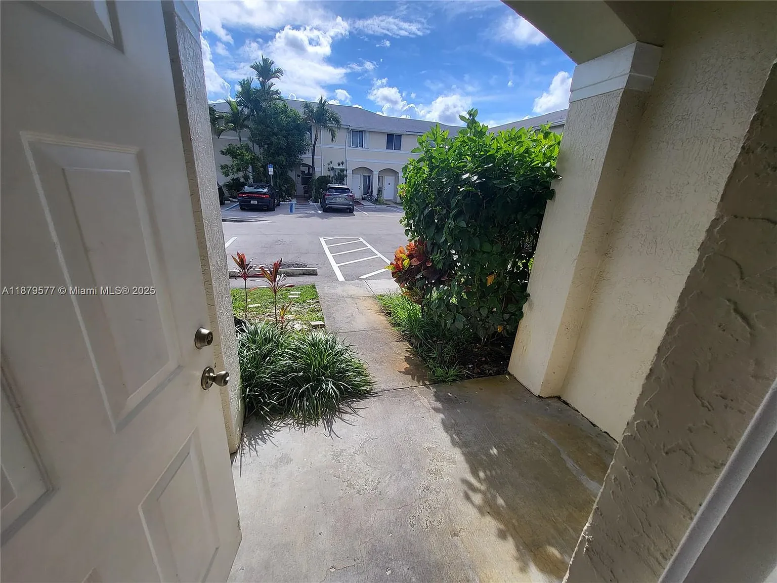 Sierra Ridge Condo I-36 — Photo 3