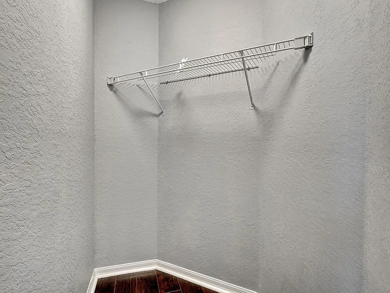 4190 Bahia Isle Cir — Photo 37