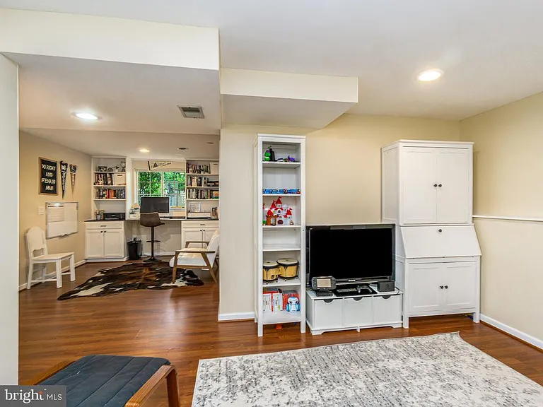 3827 Dittany Ct — Photo 15