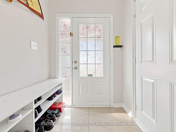 4th image of 936 Audley Rd N