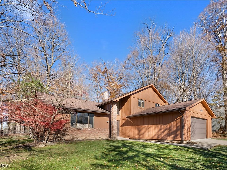 まです。 32651 N Burr Oak Dr, Solon, OH 44139 | Zillow
