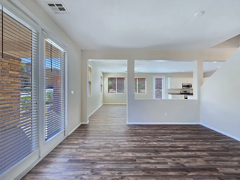 5389 Hollymead Dr — Photo 11