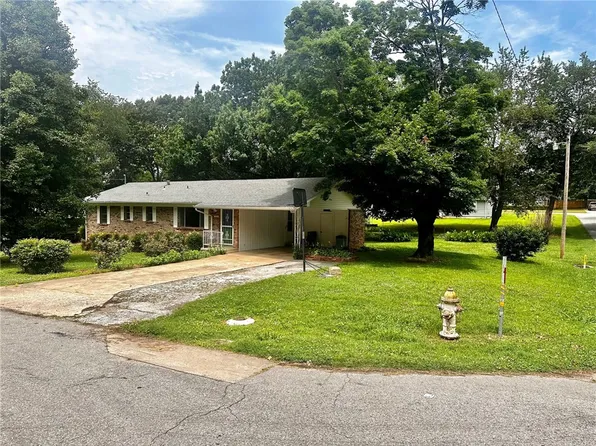 512 E McCormick St, Prairie Grove, AR 72753
