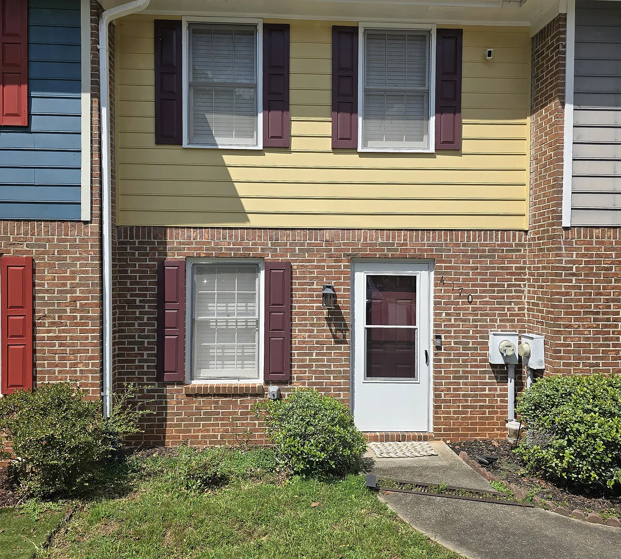 2 bed, 1224 sqft, $2,000 — Photo 1