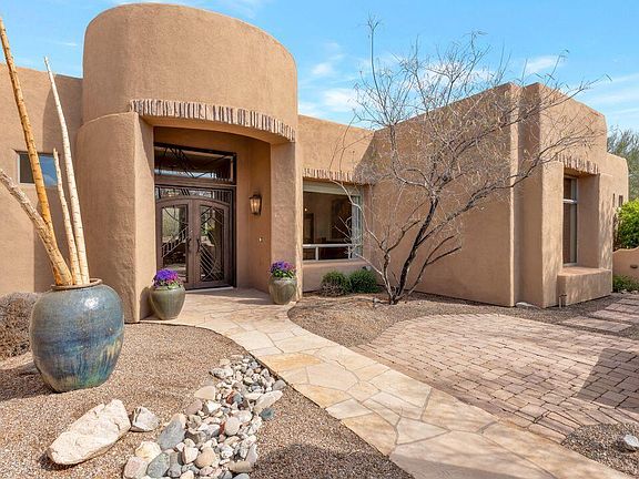 2nd image of 5754 W Sonoran Links Ln