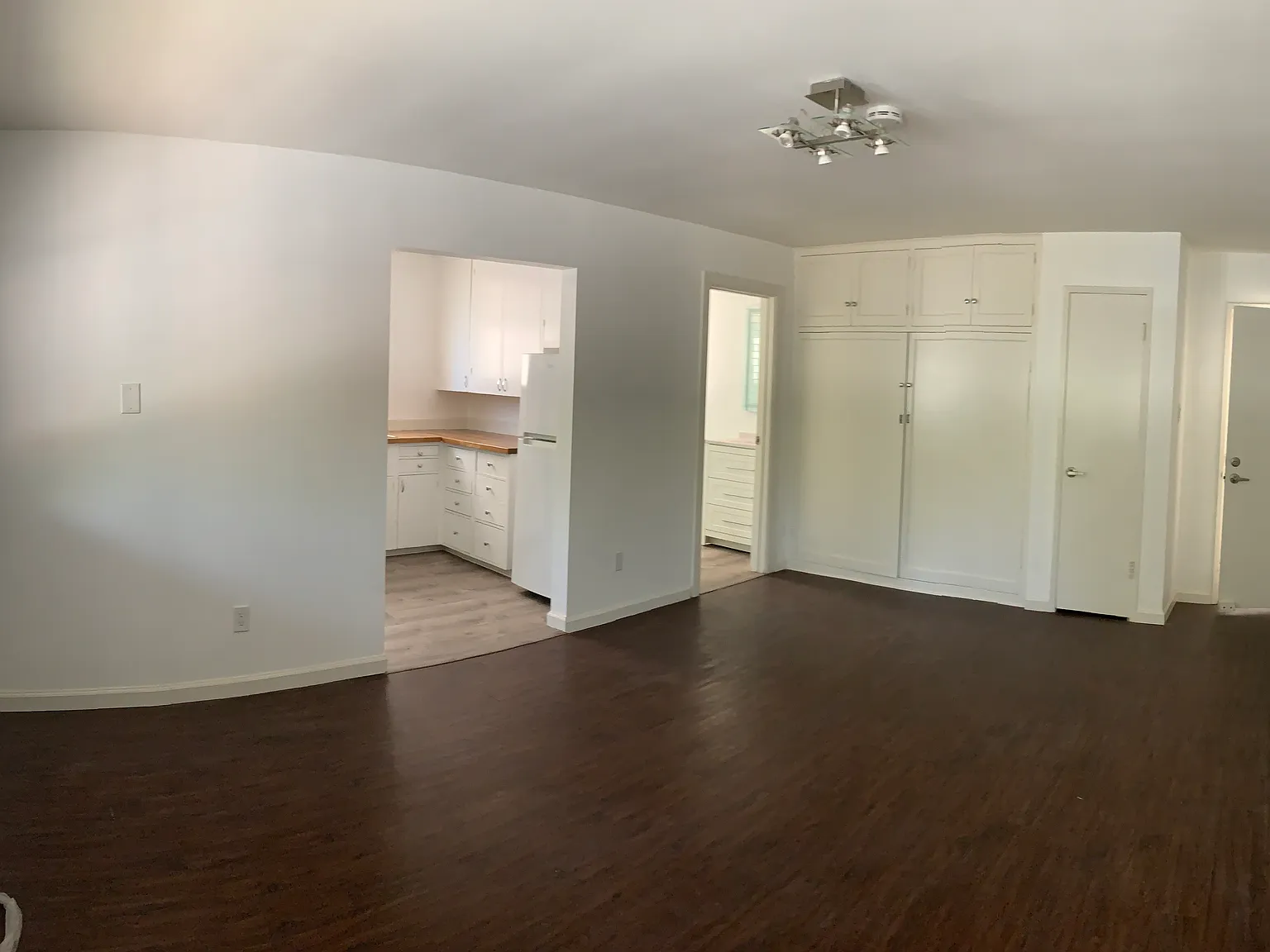 Studio, 415 sqft, $1,631 — Photo 1