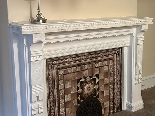 678 N 34th St, Philadelphia, PA 19104