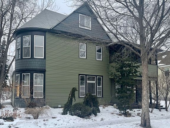 3rd image of 2121 11th Ave S