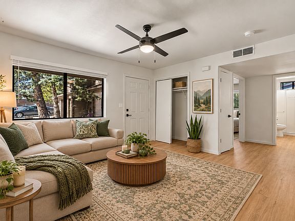 4th image of 3325 E Lockett Rd APT 1