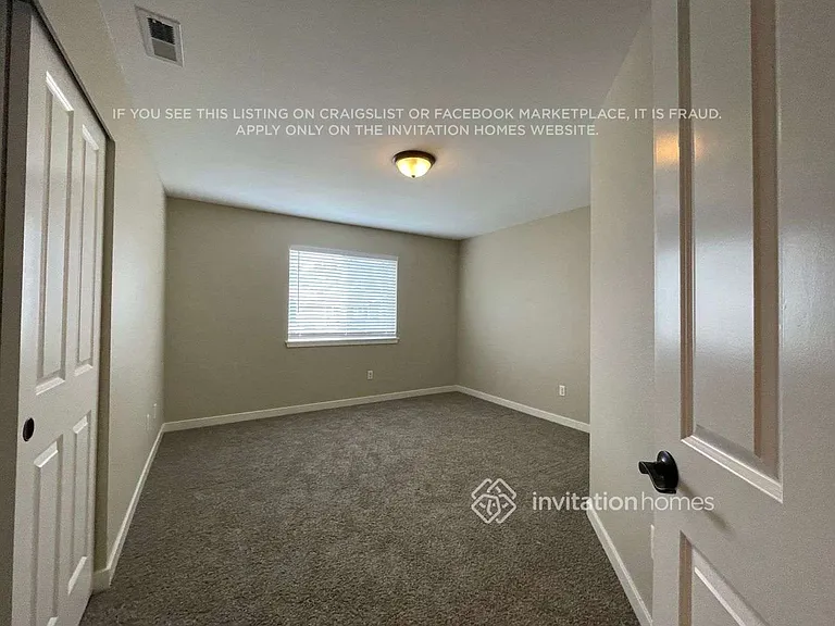 19426 90th Avenue Ct E — Photo 9