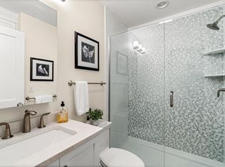 5 Spyglass Point Cir, Bedford, NH 03110