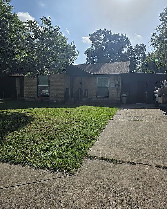 1st image of 2526 Pleasant Dr