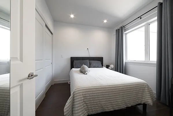 Rented by Joel Scharf, LREB | media 11