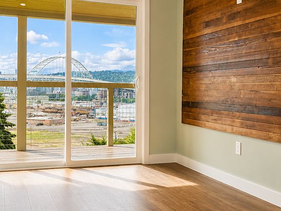 3rd image of 3265 N Interstate Ave APT 2