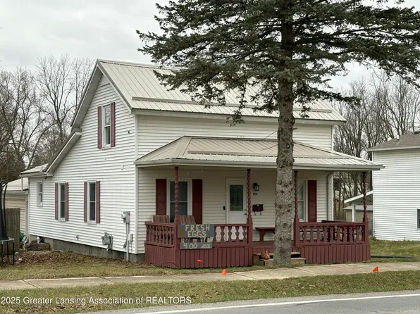 500 Divine Hwy, Portland, MI 48875