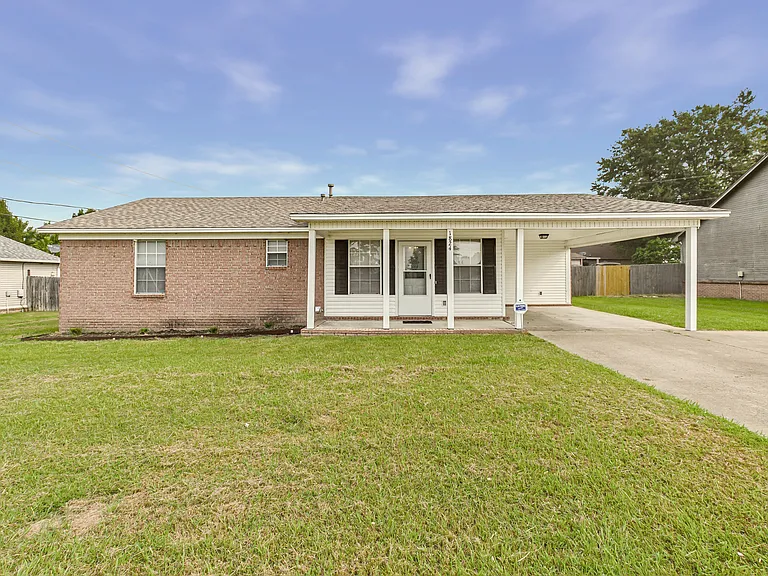 1824 Pinewood Cove-2_08042026