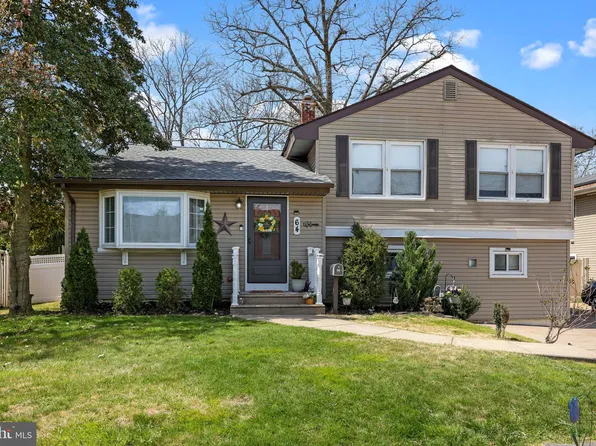 64 W Woodcrest Ave, Maple Shade, NJ 08052