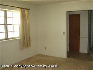 2nd image of 4704 Shawnee Trl