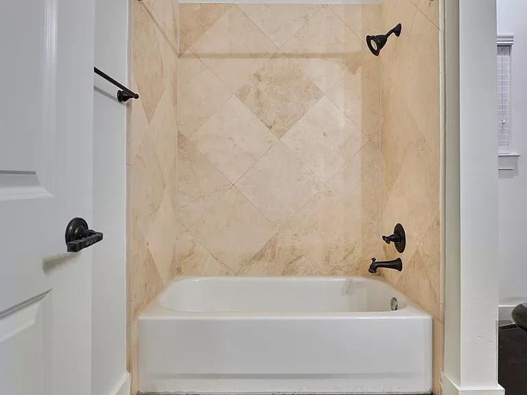 5516 Larkin St — Photo 20