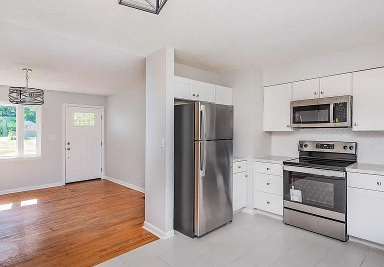 9102 Maiden Ct — Photo 10