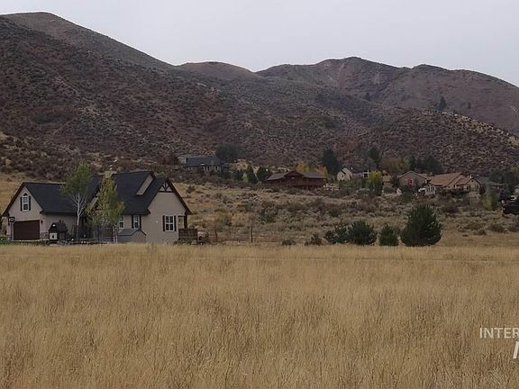 4th image of Tbd Camas Dr