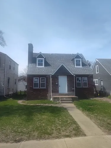 666 Ohio St Photo 1