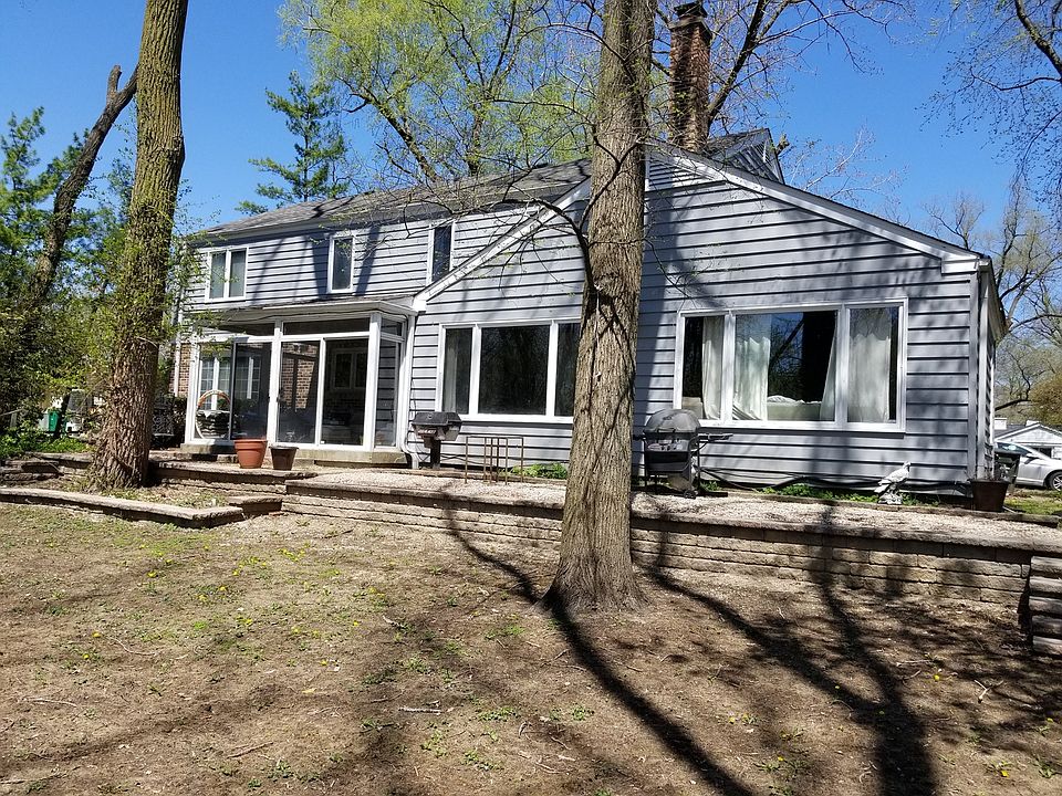 2nd image of 55 Lincolnshire Dr