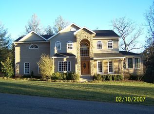 103 Blackberry Ln, Fairview, NC 28730