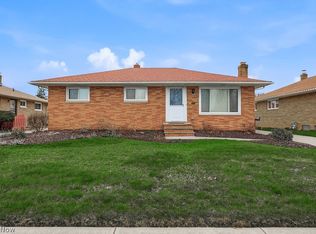 4882 Southwood Dr, Brooklyn, OH