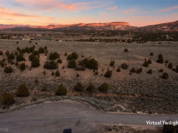 1825 E Eagle Ridge Cir, Hatch, UT 84735
