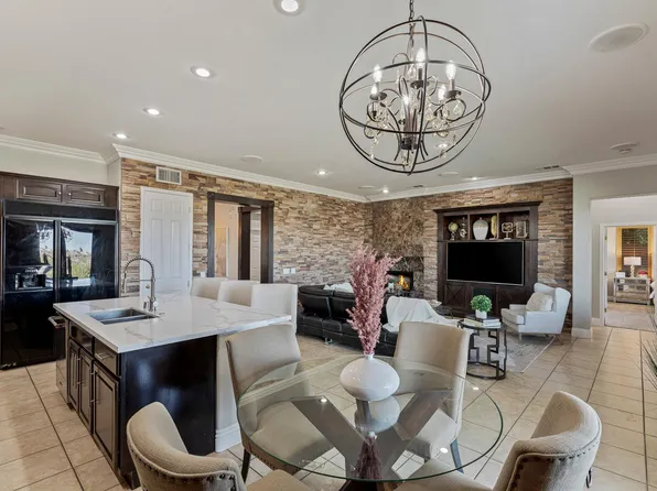 7 Braelinn Dr, Henderson, NV 89052