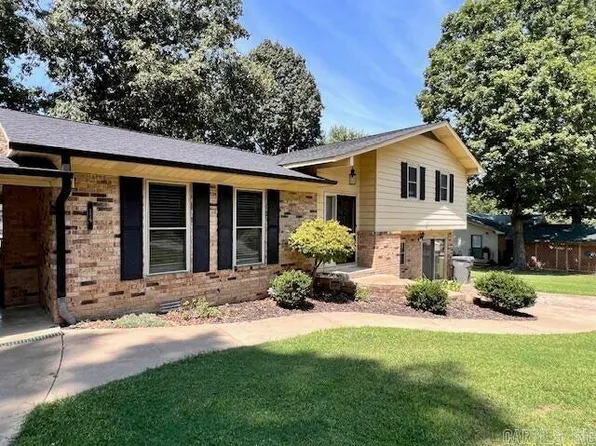 14 Lisa St, Batesville, AR 72501