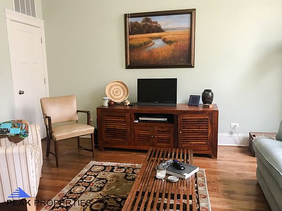 3rd image of 2727 N Hamlin Ave #2727-1