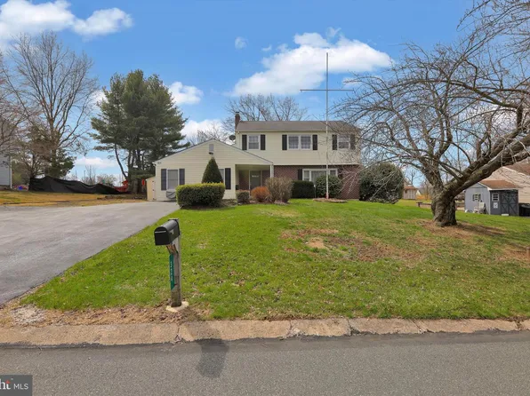 324 Bow Ln, Gilbertsville, PA 19525
