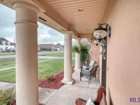 4th image of 12539 Deerfield Dr