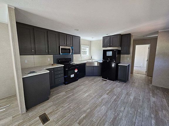 3rd image of 2131 Dolly Dr