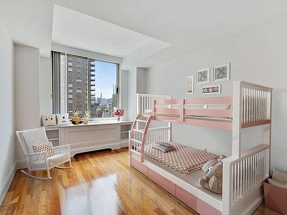 4th image of 170 E 87th St #W19f