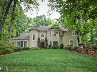 5750 Heards Forest Dr, Sandy Springs, GA 30328