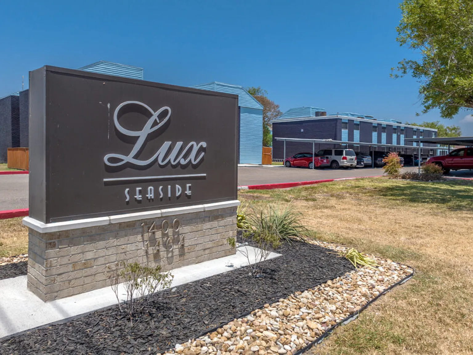 Lux Seaside — Photo 1