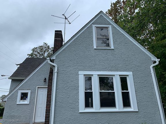 2nd image of 22 Ford Ave
