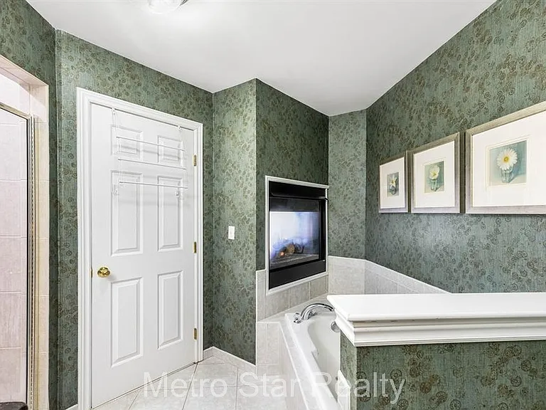 120 N Village Way — Photo 12