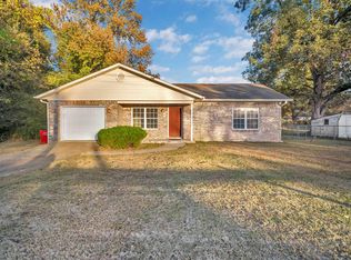 306 N Bentley St, Morrilton, AR 72110
