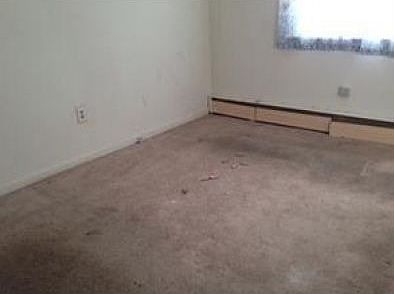 2nd image of 14219 Fisher Ave