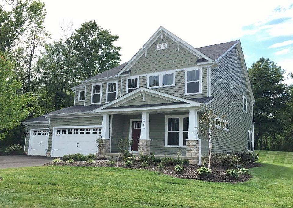 2nd image of 10305 Hazelnut Dr
