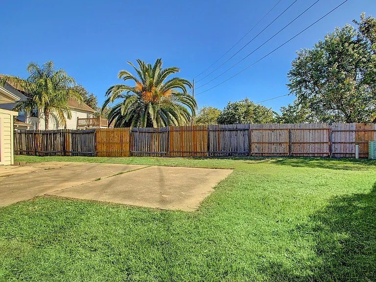 6506 Larissa Cir — Photo 30