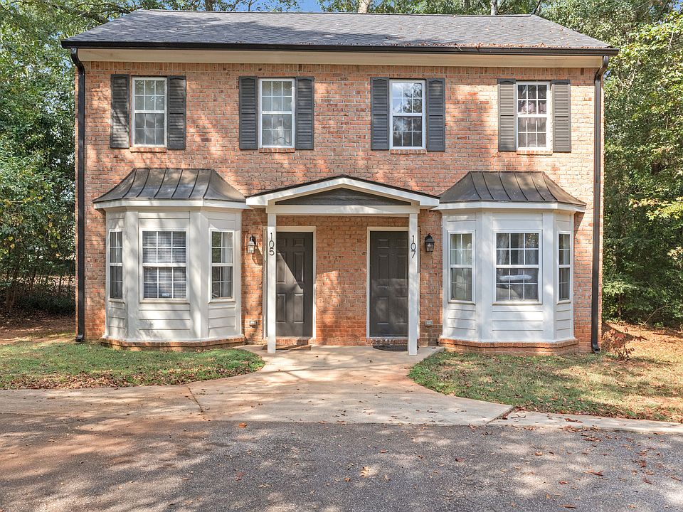 1st image of 105 Bach Dr #105